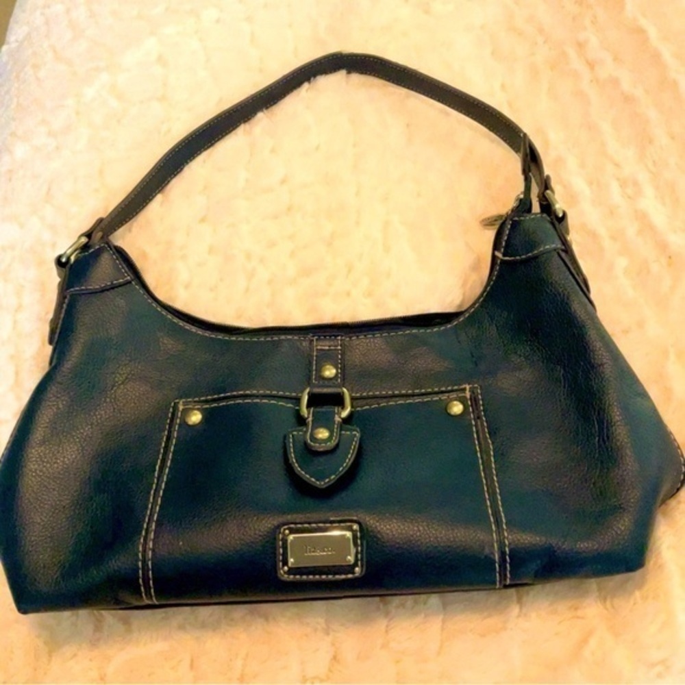 Liz Claiborne Black Pebble Leather Shoulder Bag Bucket Interior like hobo.